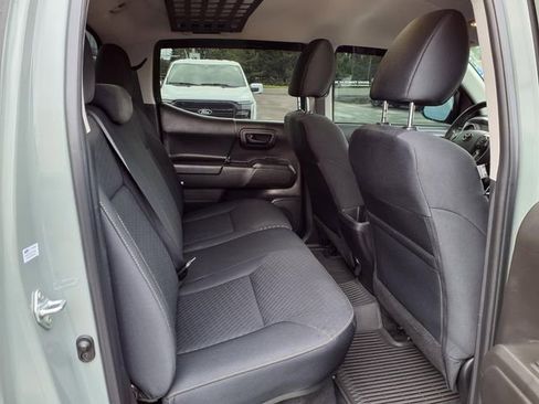 Used 2023 Toyota Tacoma 4x4 Double Cab w/ Trail Edition image 9