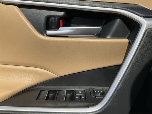 Used 2025 Toyota RAV4 XLE w/ Convenience Package image 14