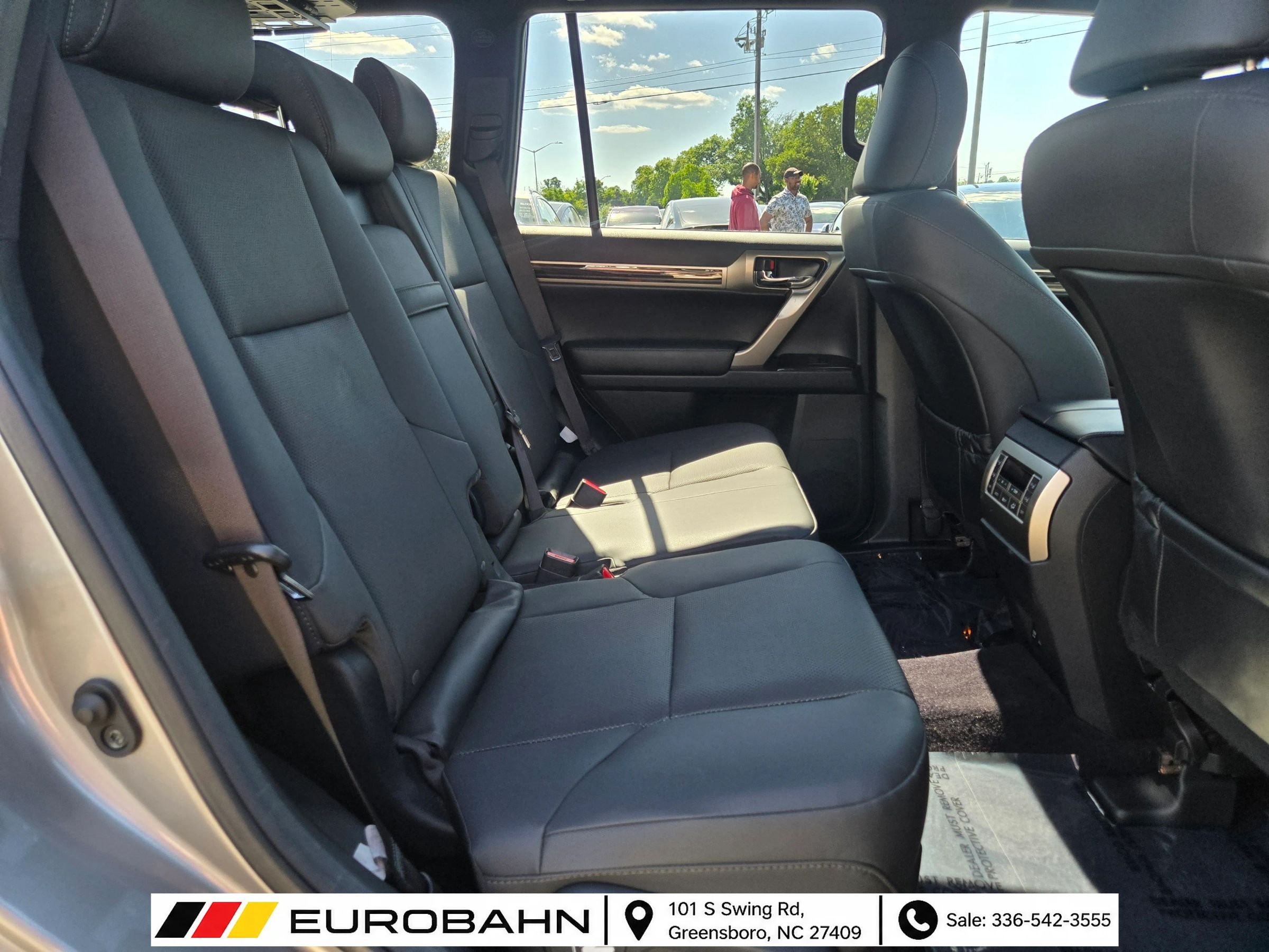 Used 2021 Lexus GX 460 Premium w/ Premium Package AWD/4WD image 17