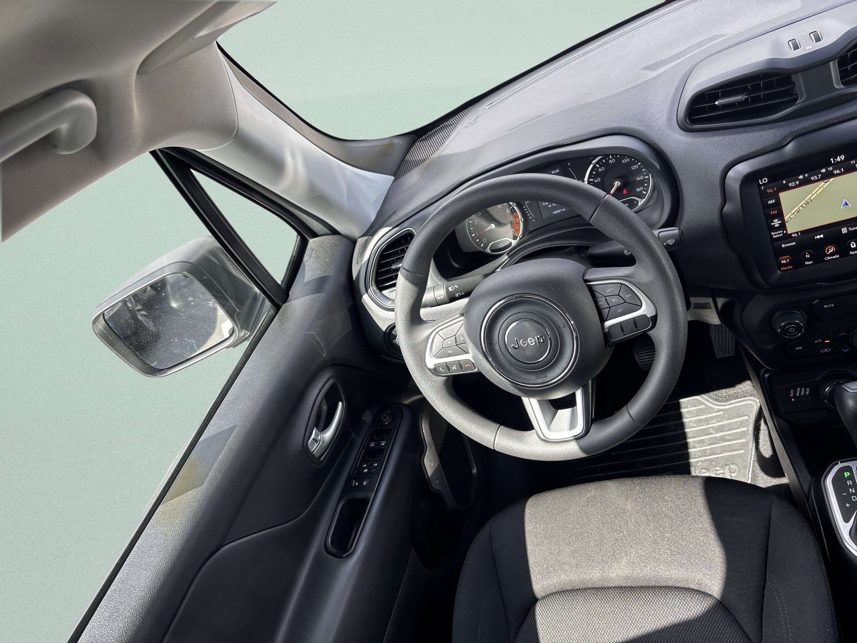 Used 2023 Jeep Renegade Latitude AWD/4WD image 22