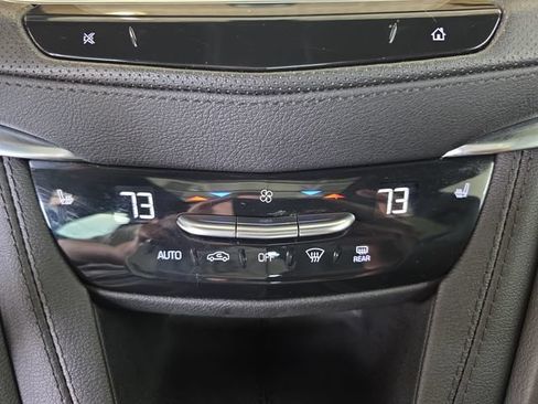 Certified 2024 Cadillac XT5 Sportv w/ LPO, Floor Liner Package AWD/4WD image 23