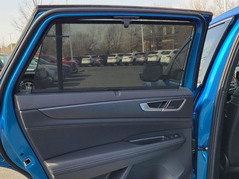 Certified 2025 Volkswagen Atlas Cross Sport SEL Premium R-Line image 34