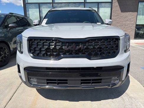 Certified 2025 Kia Telluride SX Prestige X-Pro AWD/4WD image 8