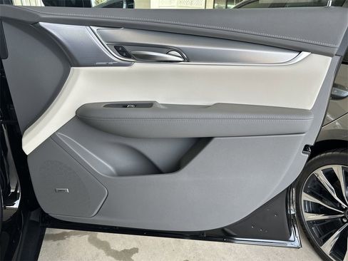 New 2025 Cadillac XT5 Premium Luxury w/ Technology Package image 36