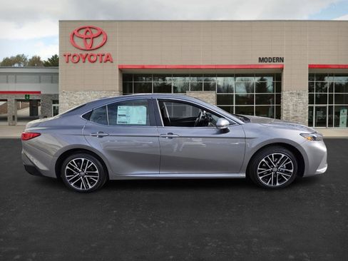 New 2026 Toyota Camry XLE image 4
