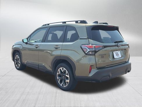 Certified 2026 Subaru Forester Premium AWD/4WD image 5