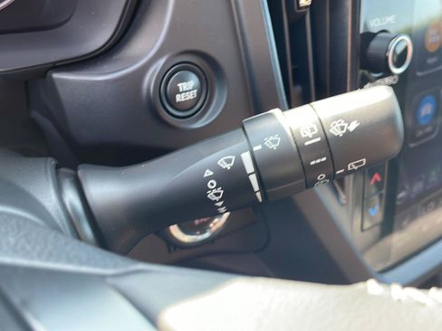 Used 2026 Subaru Forester Premium AWD/4WD image 18