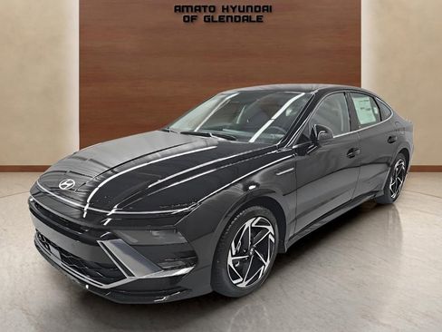 New 2026 Hyundai Sonata SEL FWD image 2