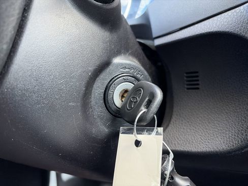 Used 2015 Toyota Corolla L image 26