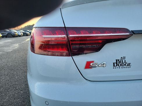 Used 2021 Audi S4 Premium Plus w/ Premium Plus Package image 15