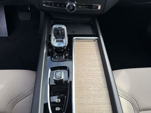 New 2026 Volvo XC60 B5 Plus w/ Protection Package Premier AWD/4WD image 30