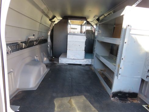Used 2008 Ford E-250 and Econoline 250 image 27
