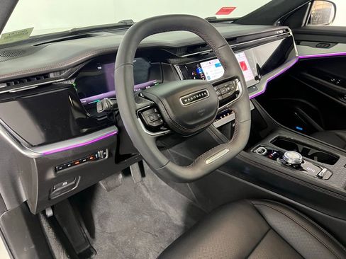 Used 2024 Jeep Wagoneer Launch Edition image 22