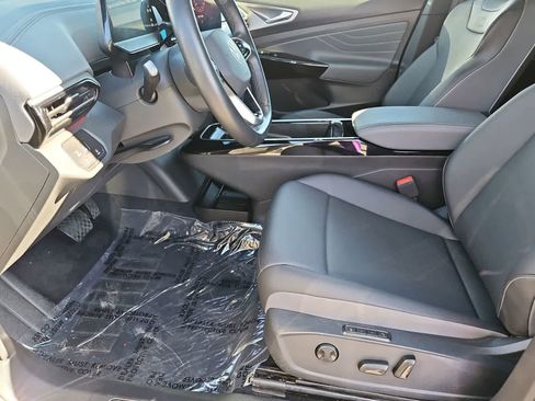 Used 2023 Volkswagen ID.4 S image 16