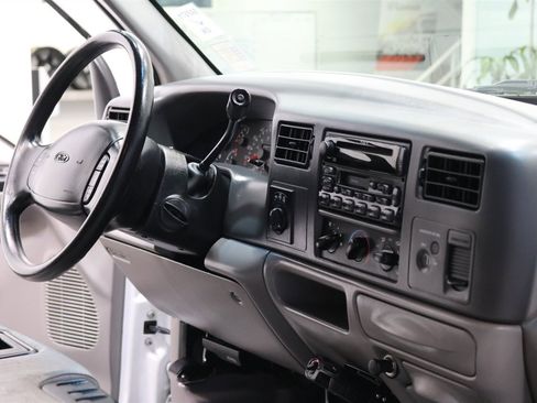 Used 2000 Ford F350 XLT image 79