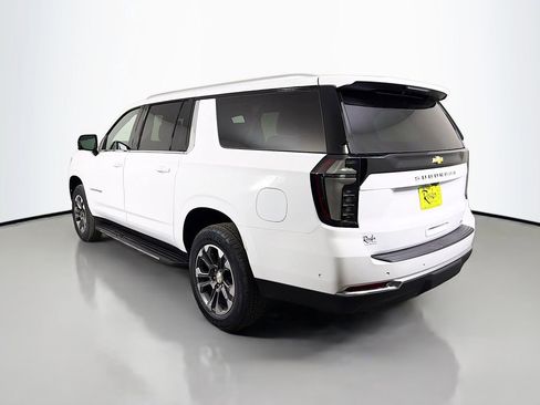New 2026 Chevrolet Suburban LT w/ Comfort Package AWD/4WD image 7