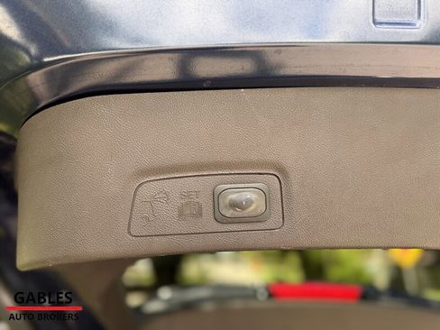 Used 2017 Lincoln MKC Premiere image 22