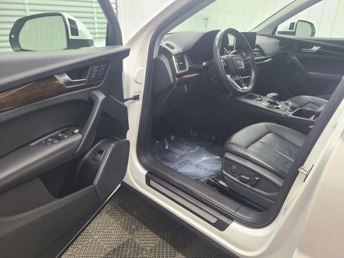 Used 2019 Audi Q5 2.0T Premium Plus AWD/4WD image 21