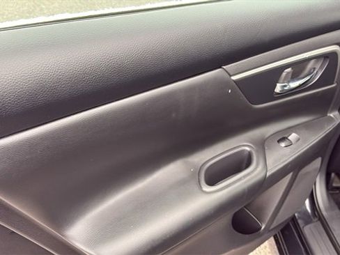 Used 2015 Nissan Altima 2.5 S w/ Special Edition Package image 22