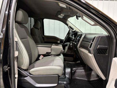 Used 2018 Ford F250 XL w/ Power Equipment Group AWD/4WD image 12