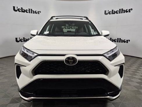 New 2025 Toyota RAV4 SE image 2