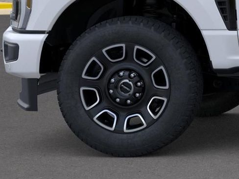 New 2025 Ford F250 Platinum w/ FX4 Off-Road Package image 19
