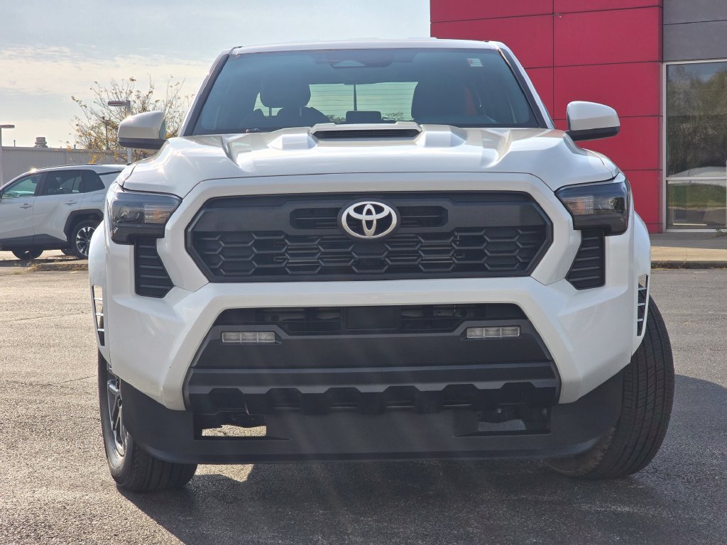 Certified 2024 Toyota Tacoma TRD Sport AWD/4WD image 13