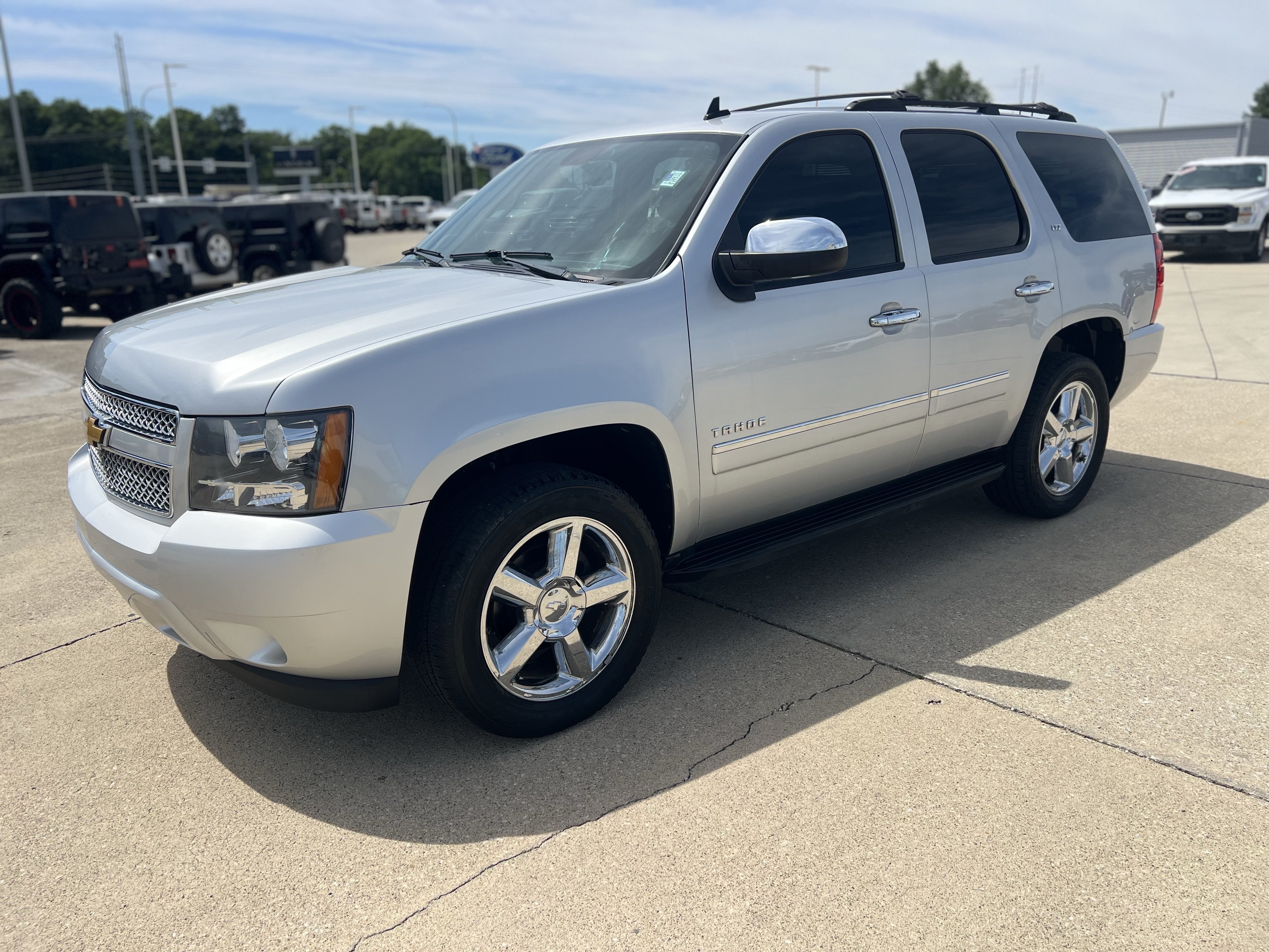 Used 2012 Chevrolet Tahoe LTZ AWD/4WD image 11