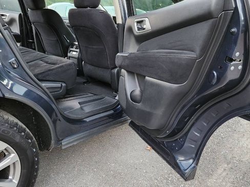 Used 2015 Nissan Pathfinder SV w/ Cargo Package FWD image 38