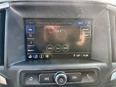 Used 2023 GMC Terrain SLE w/ Driver Convenience Package AWD/4WD image 16