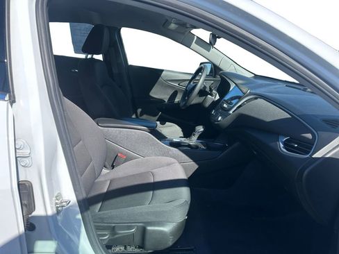 Used 2023 Chevrolet Malibu LT image 15