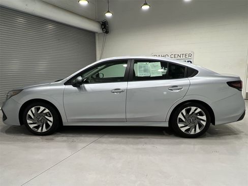 Certified 2025 Subaru Legacy Limited image 5