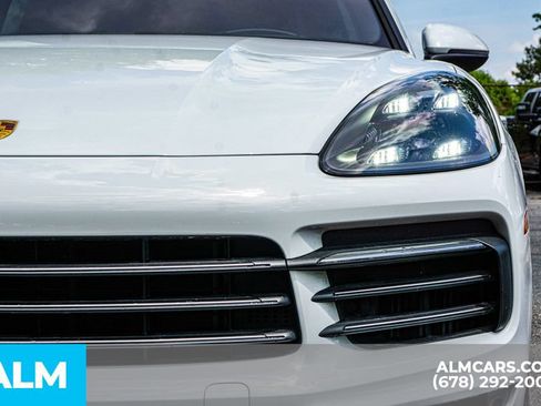 Used 2022 Porsche Cayenne Platinum Edition AWD/4WD image 11