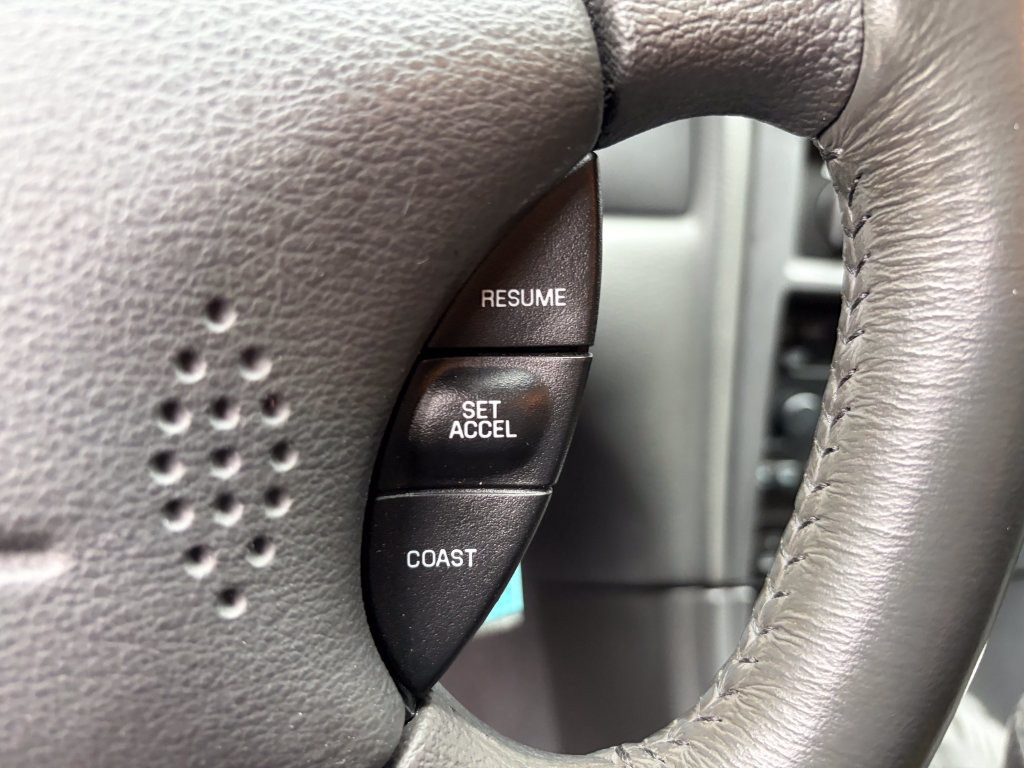 Used 2004 Ford Mustang Cobra RWD image 34