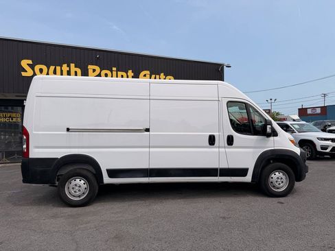 Used 2023 RAM ProMaster 2500 FWD image 8