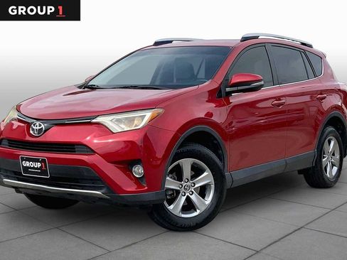 Used 2016 Toyota RAV4 XLE FWD image 1
