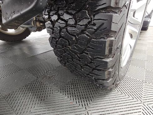 Used 2022 RAM 1500 Limited w/ Body Color Bumper Group image 52