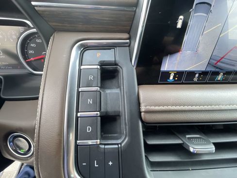 Certified 2021 Chevrolet Tahoe High Country w/ Premium Package AWD/4WD image 16