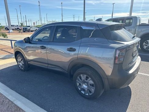 Used 2025 Nissan Kicks S image 4