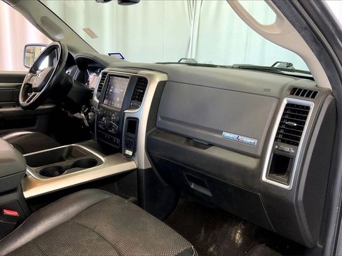 Used 2018 RAM 1500 Lone Star image 28