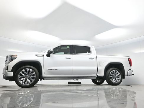 Used 2024 GMC Sierra 1500 Denali image 7