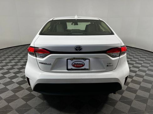 Used 2025 Toyota Corolla LE image 6