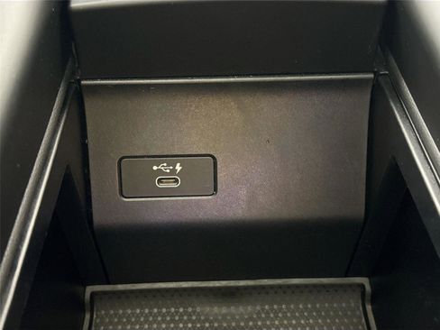 Used 2023 BMW X5 sDrive40i w/ Premium Package image 39