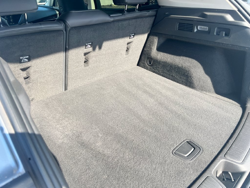 Used 2023 Buick Envision Essence AWD/4WD image 33