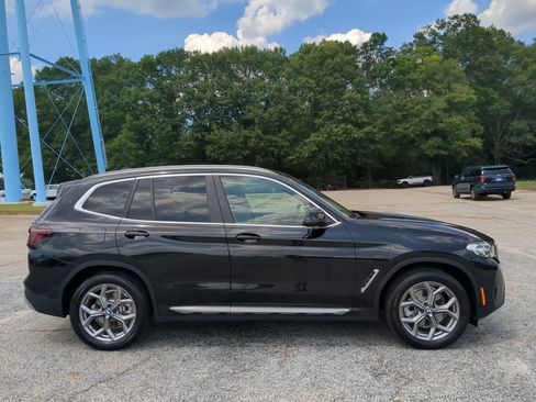 Used 2023 BMW X3 xDrive30i w/ Convenience Package AWD/4WD image 2
