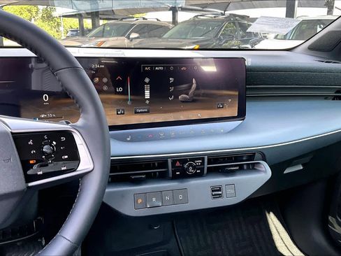 New 2026 Nissan Leaf SV+ w/ Floor Mat Package (SV+) FWD image 6