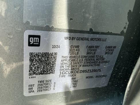 Used 2025 Chevrolet Silverado 1500 LT image 16