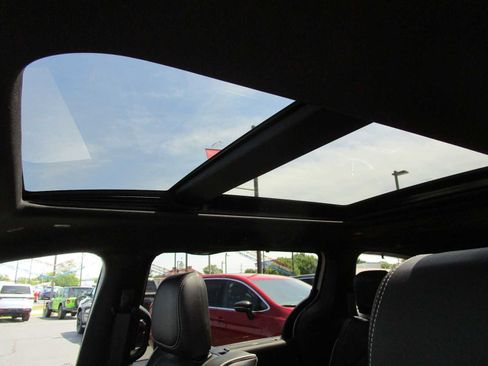 New 2026 Chrysler Pacifica Limited w/ Uconnect Theater Family Group AWD/4WD image 59