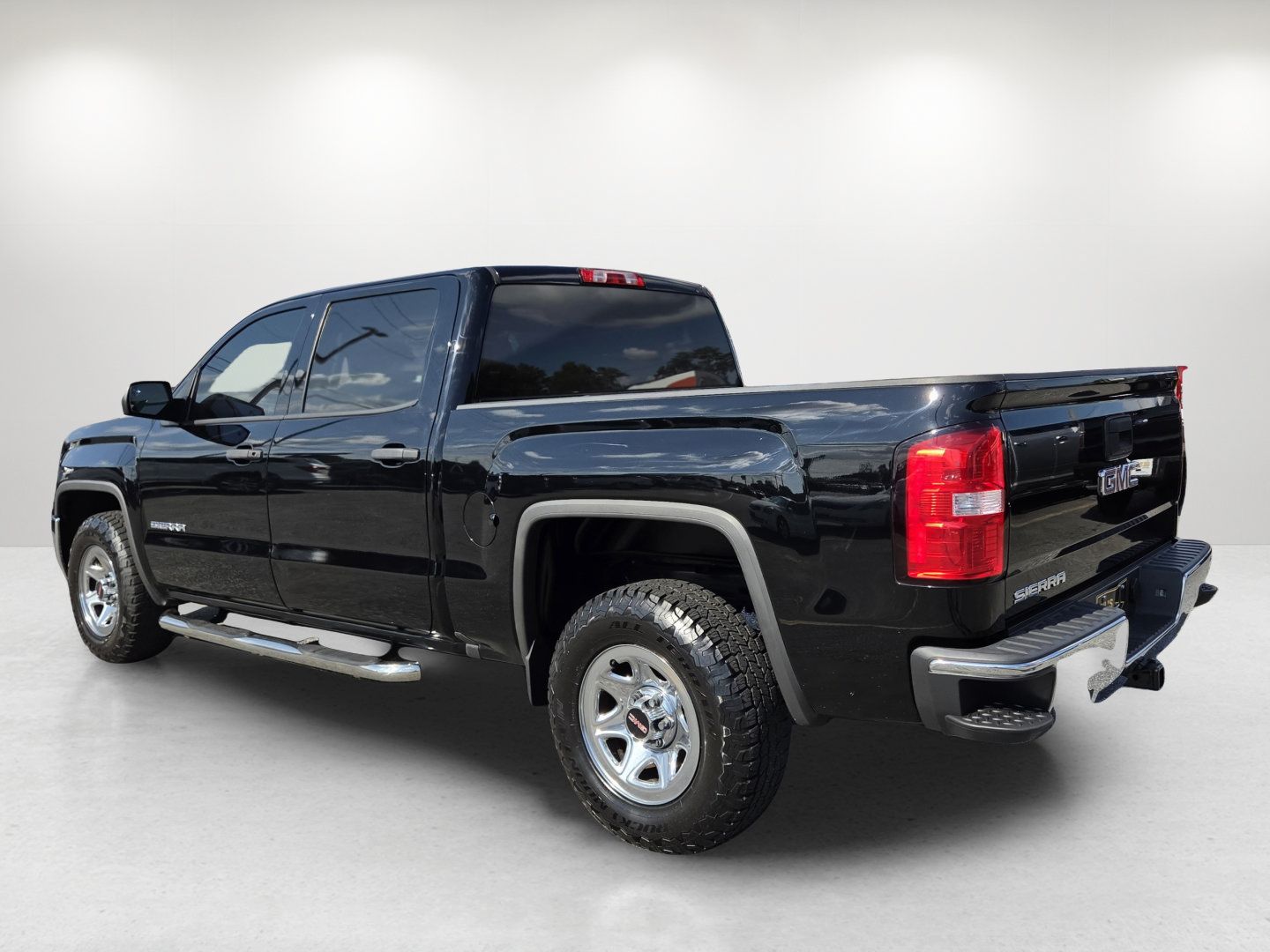 Used 2017 GMC Sierra 1500 2WD Crew Cab w/ Sierra Convenience Package image 7