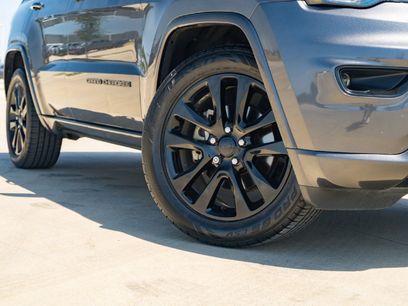 Used 2019 Jeep Grand Cherokee Altitude